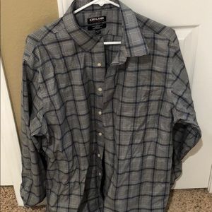 Men’s long sleeve shirt